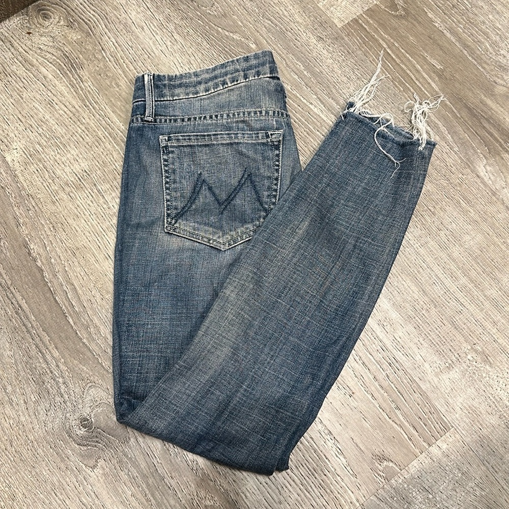 Mother Denim looker ankle fray